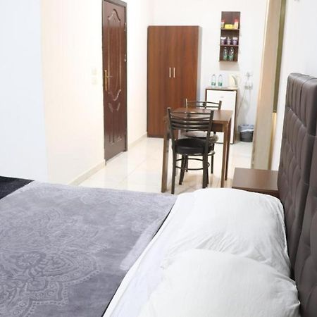 Salvador Dali Apartments Амман Экстерьер фото