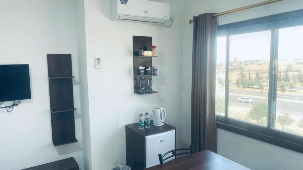 Salvador Dali Apartments Амман Экстерьер фото