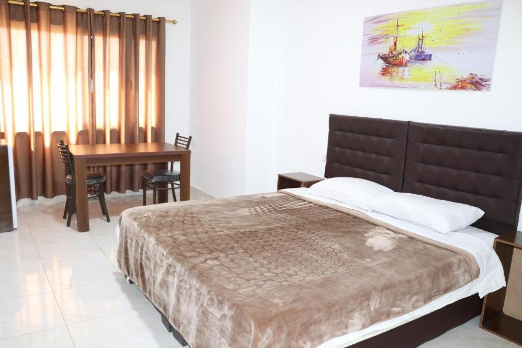 Salvador Dali Apartments Амман Экстерьер фото